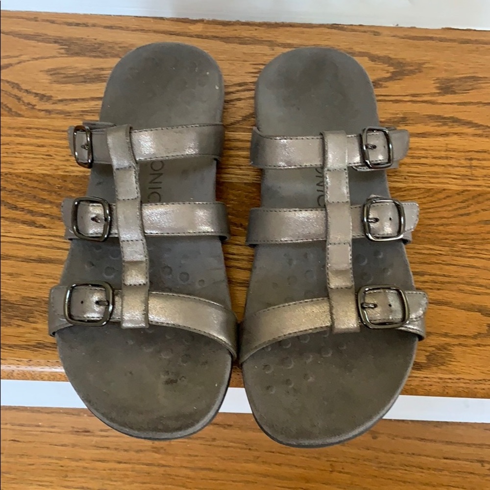 Sandals vionic‼️SALE‼️New markdown